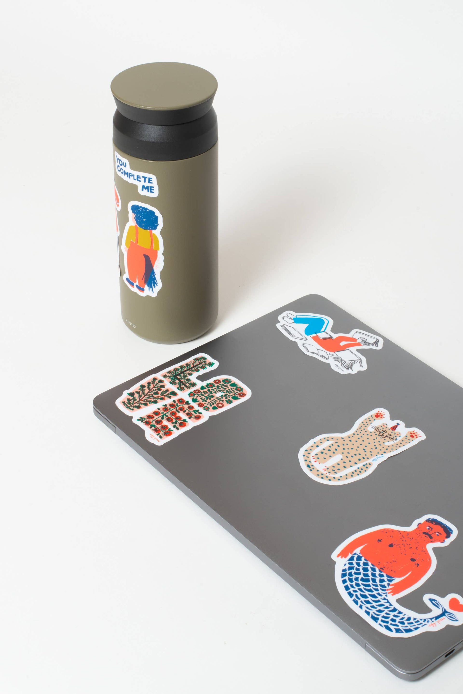 Vinyl Sticker < Book Lover Reader >