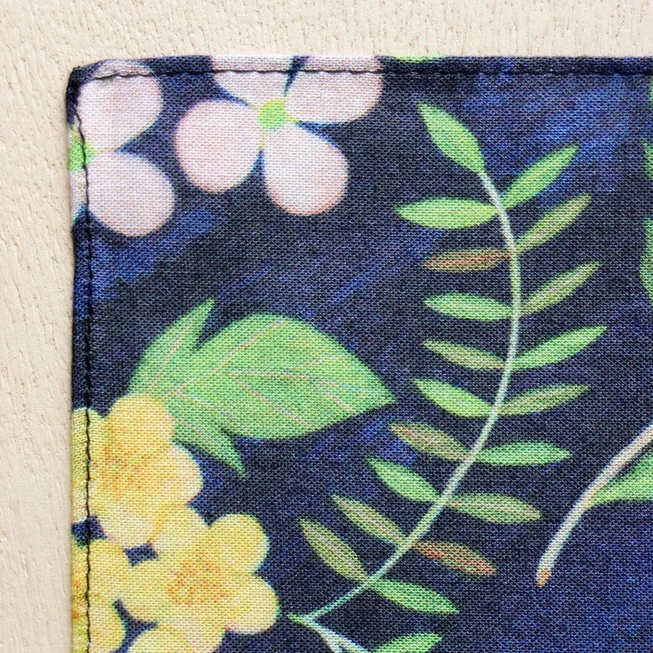 Handkerchief < Flowers, birds, wind and moon >