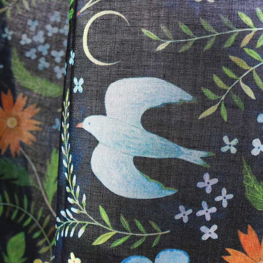 Handkerchief < Flowers, birds, wind and moon >
