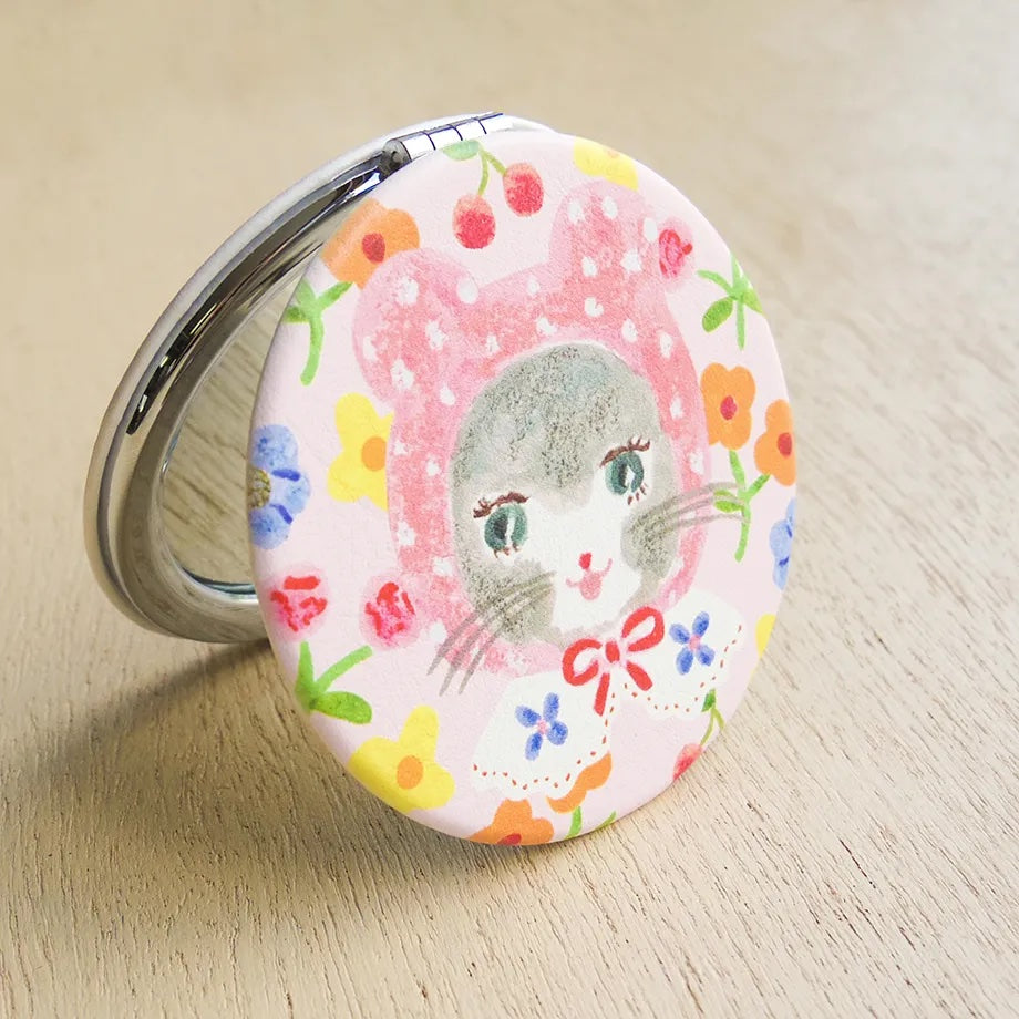 Compact mirror