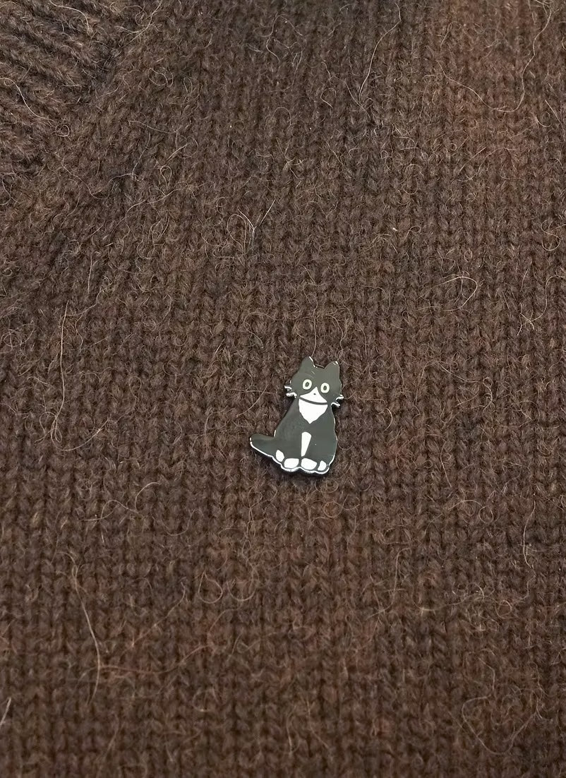 Animal Pin < Tuxedo cat >