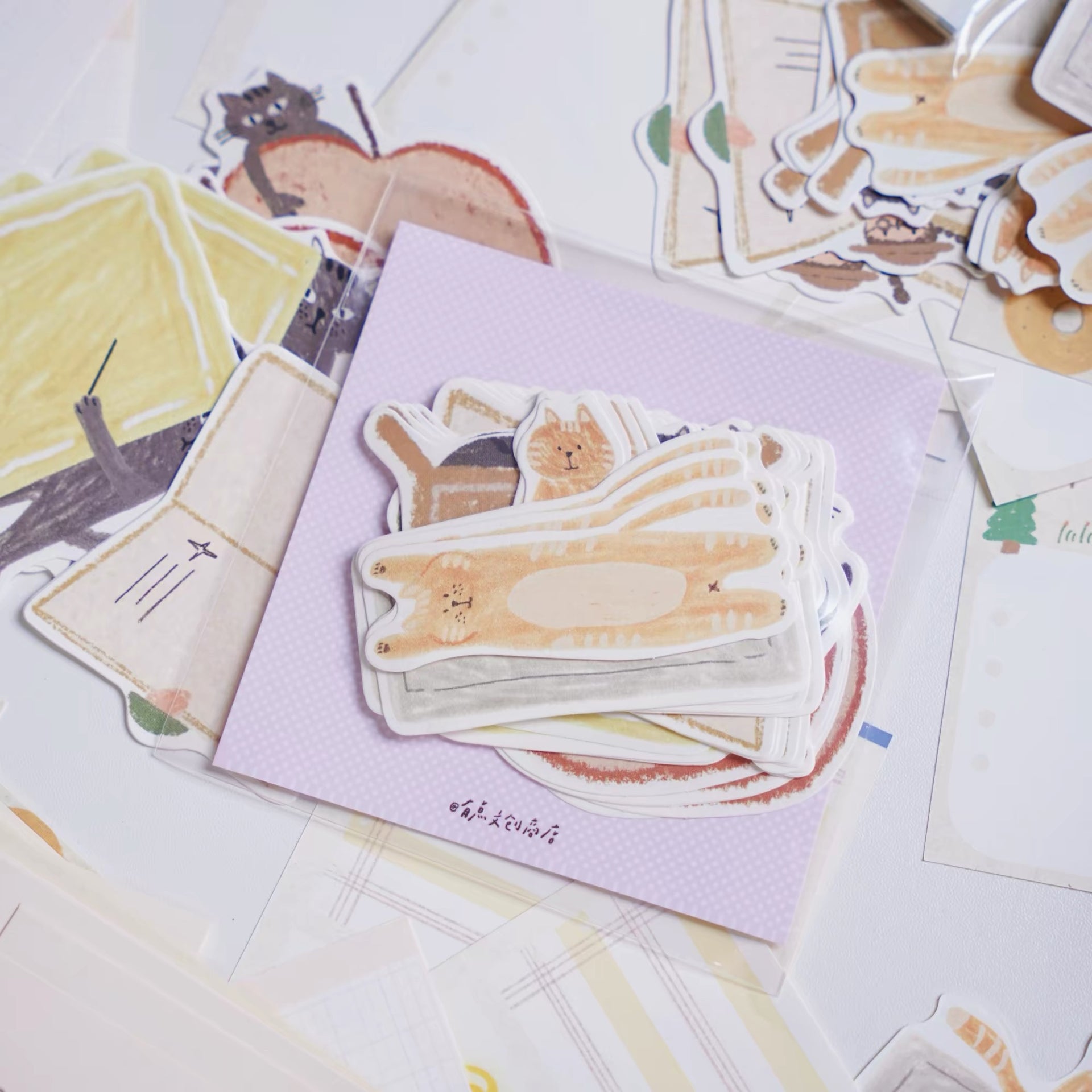 Playful Cat Die-Cut Memo Notes