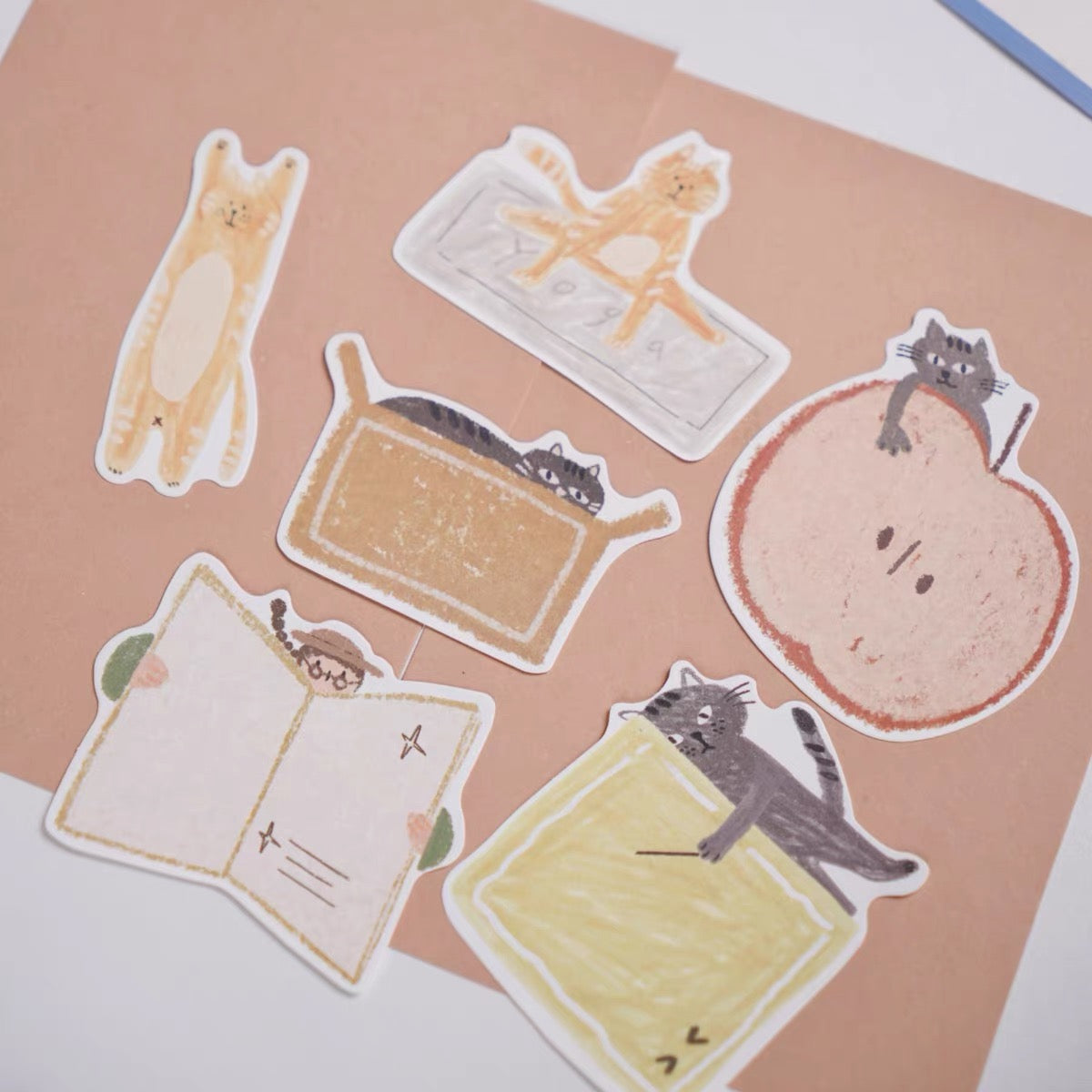 Playful Cat Die-Cut Memo Notes